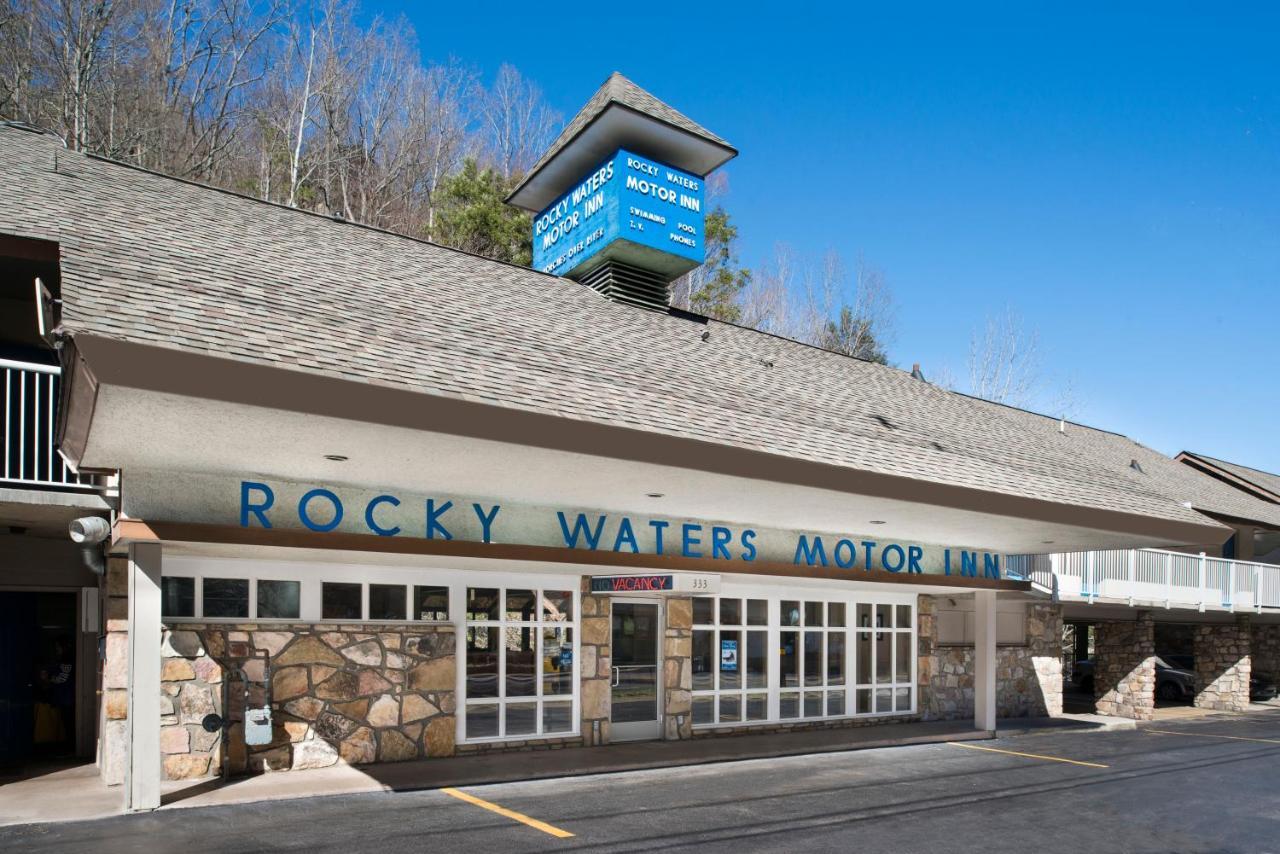 Rocky Waters Motor Inn Gatlinburg Buitenkant foto